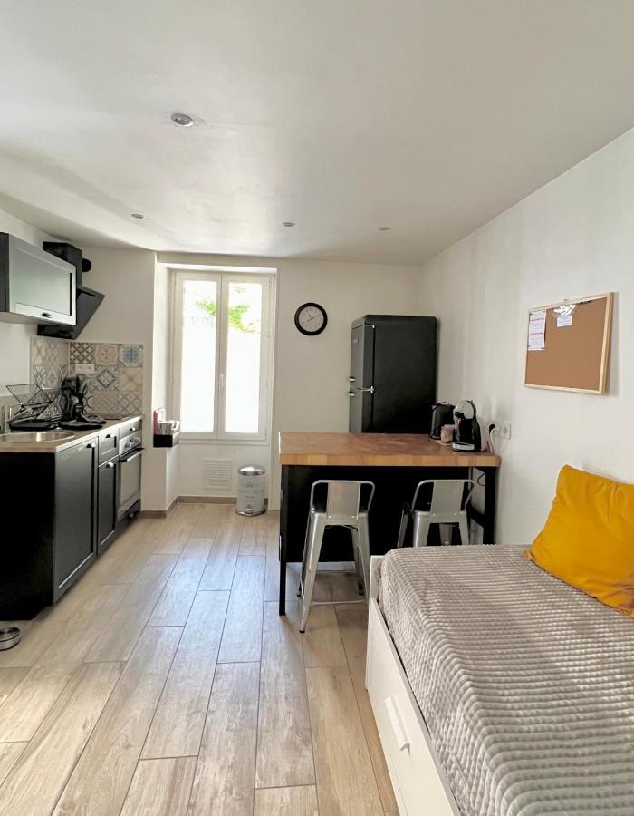 שאניי Charmant Studio Au Coeur Du Centre Ville מראה חיצוני תמונה